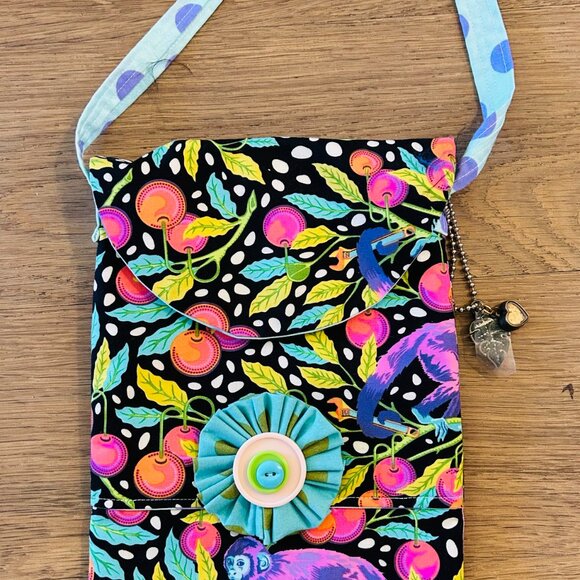 Artisan Made Small Tula Pink Fabric Shoulder Bag - Picture 3 of 5